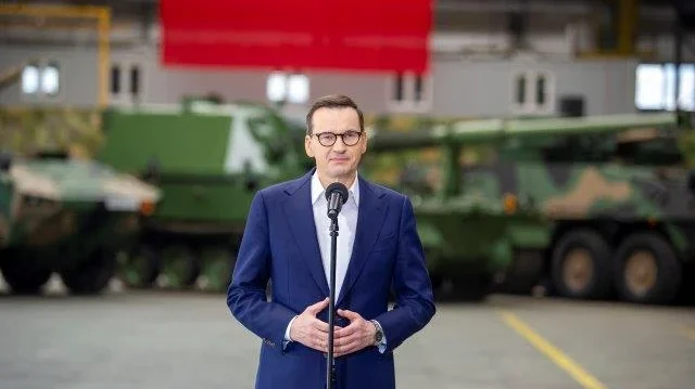 Premier z wizytą w HSW S.A 615