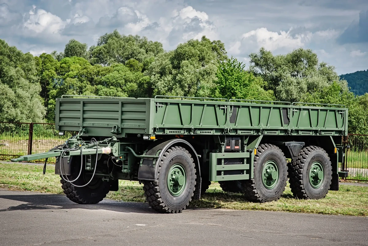 Przyczepa 496 - Autosan 002